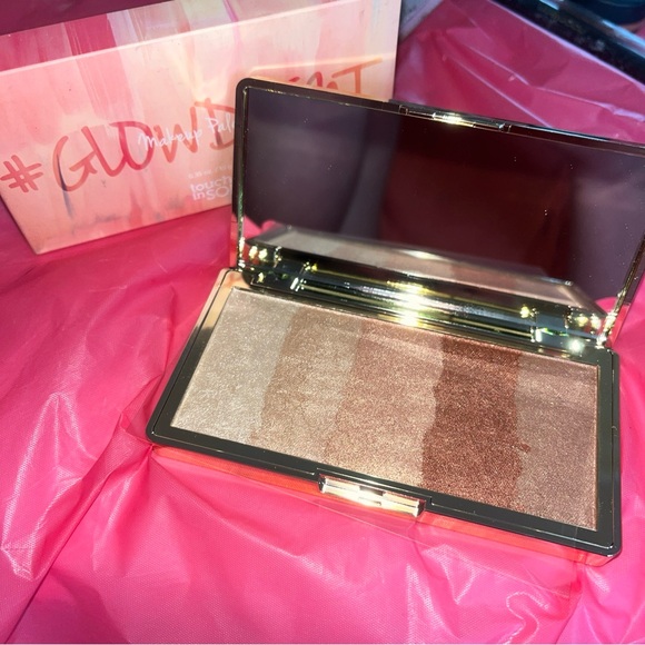 TOUCH IN SOL “Glowdient” 5 Shade Makeup Palette - NIB - Picture 6 of 7
